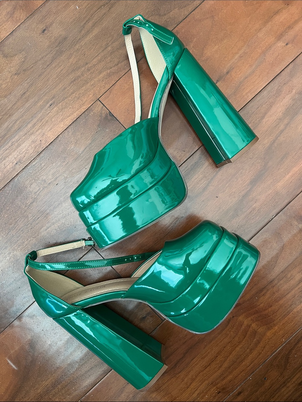 Platform Closed Toe Block Heel - Picture 2 of 5